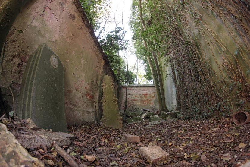 Cimetière de Darola