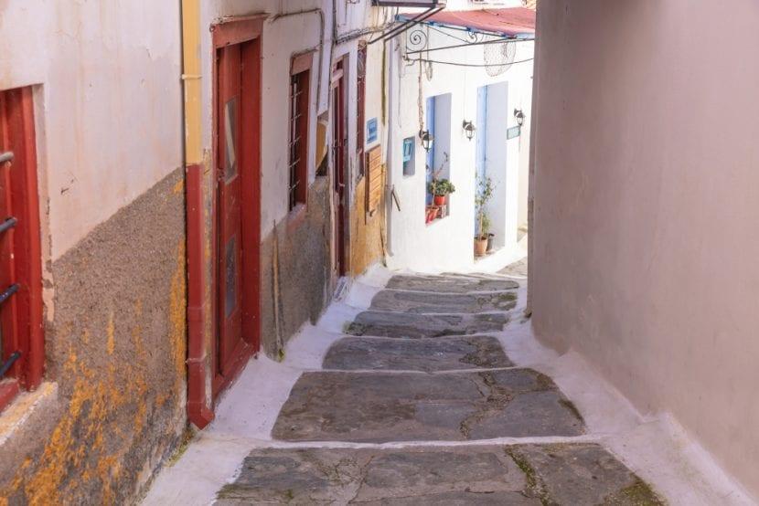 Ioulis
