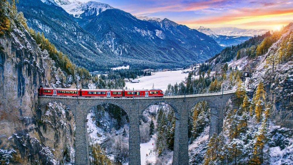 Trenino Rosso del Bernina