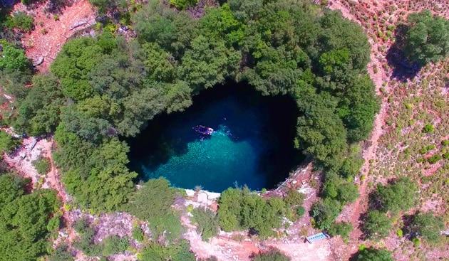 grotte-melissani
