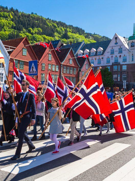 Jour de la Constitution en Norvège : pourquoi il est célébré le 17 mai