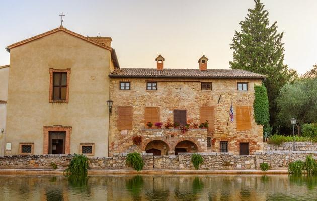 bagno-vignoni-val-d-orcia