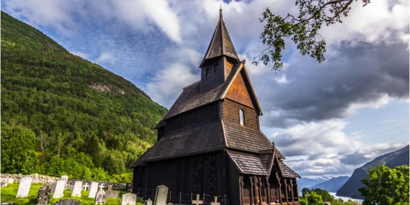 urnes-stave