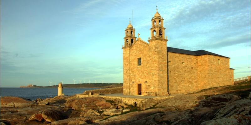 muxia-chiesa