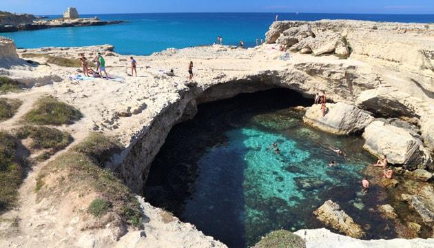 roca-vecchia-grotta-poesia