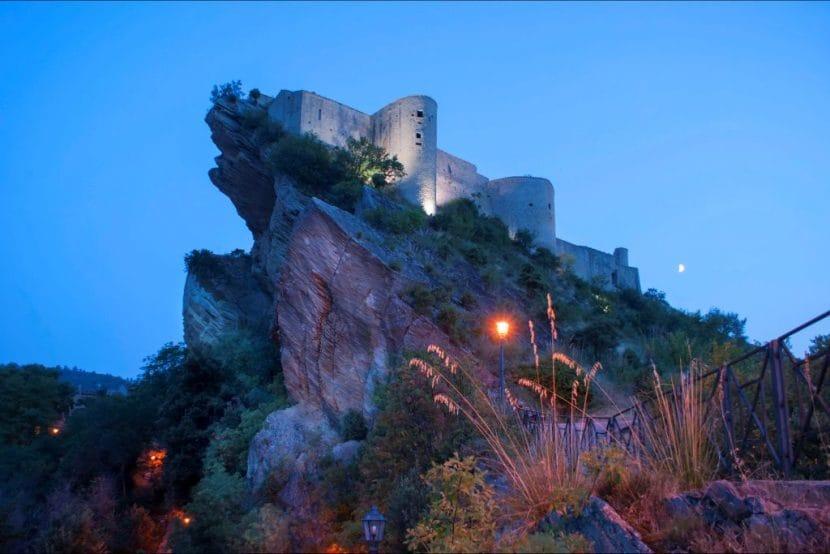 Roccascalegna