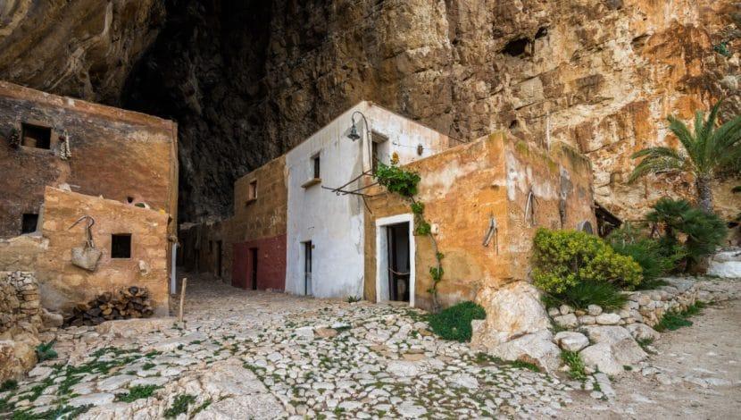 Grotta di mangiapane