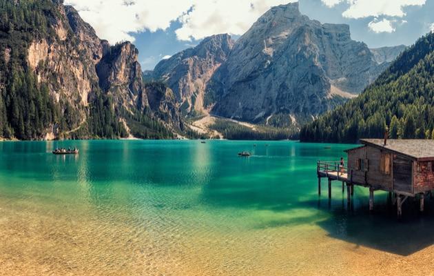 lac-de-braies-trekking