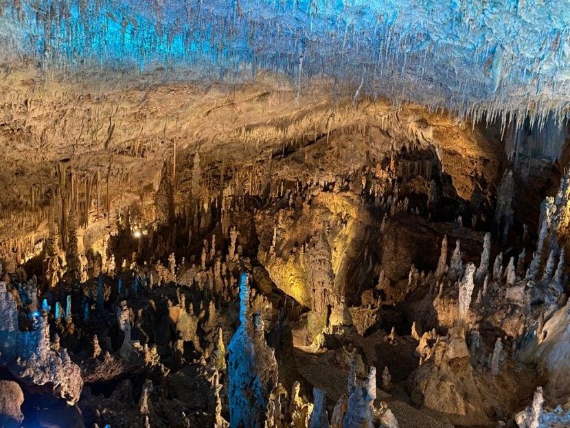 Grotta di perama