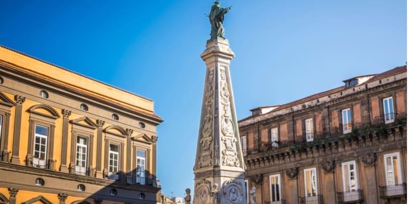 napoli-piazza-san-domenico