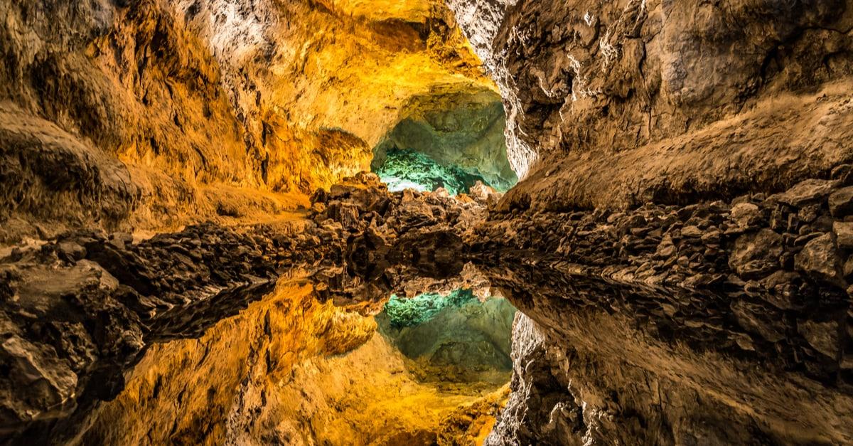 cueva-de-los-verdes_1