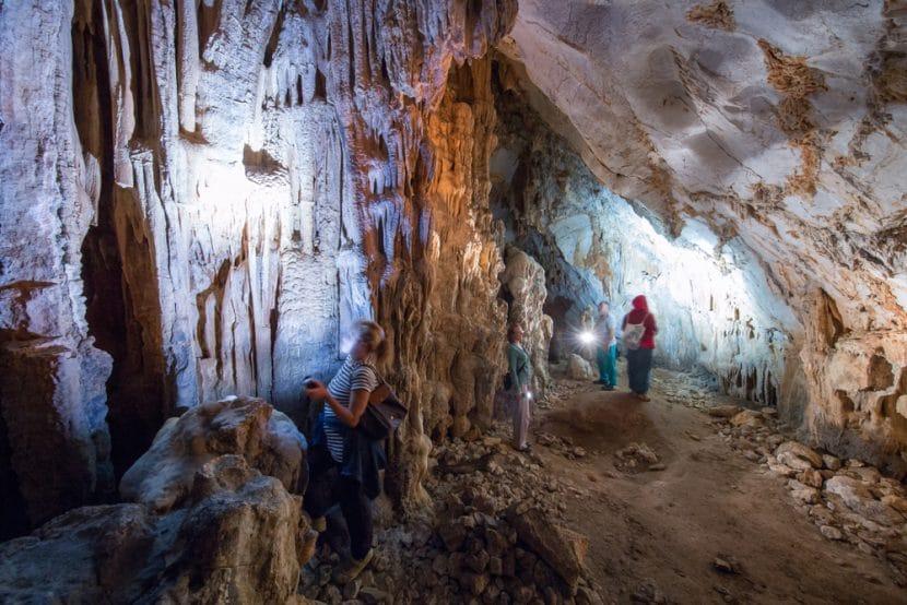 Grotte de Raca