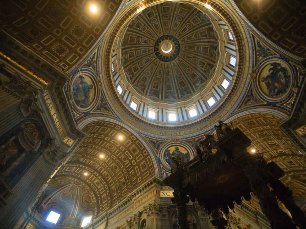 Techo de la Basílica de San Pedro en Roma