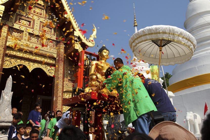Nouvel An bouddhiste Thaïlande
