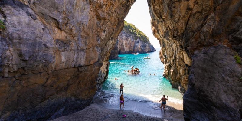 spiaggia-arcomagno
