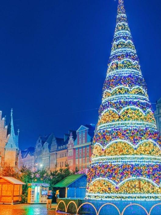 Marchés de Noël en Pologne 2024 : les plus beaux avec dates et programme