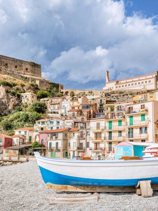 C'est le plus beau village balnéaire de la Calabre. Voici lequel