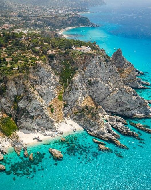 Saviez-vous qu'il existe les 'Caraïbes de la Calabre' ? Voici où aller cet été