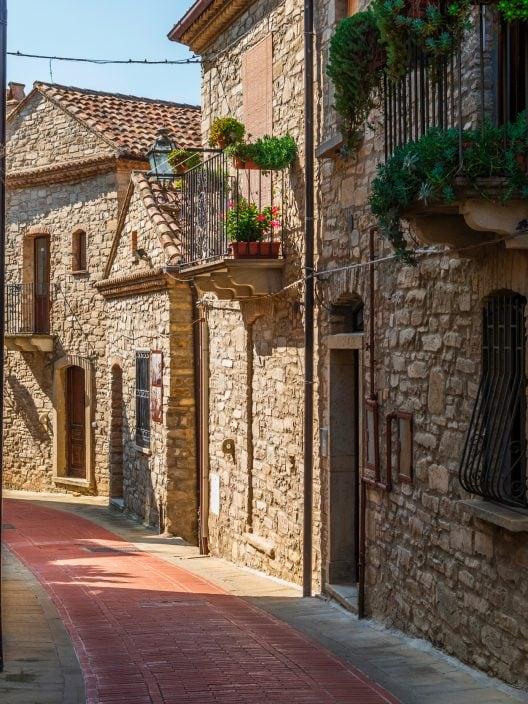 Un village sculpté dans la pierre : le village secret le plus fascinant de la Basilicate
