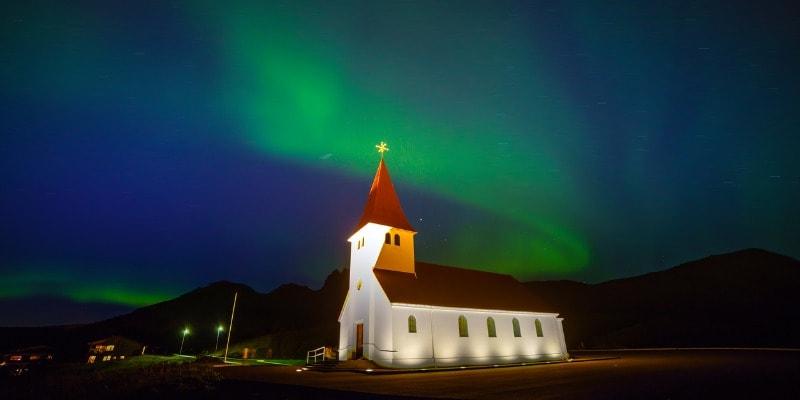 aurora-iglesia