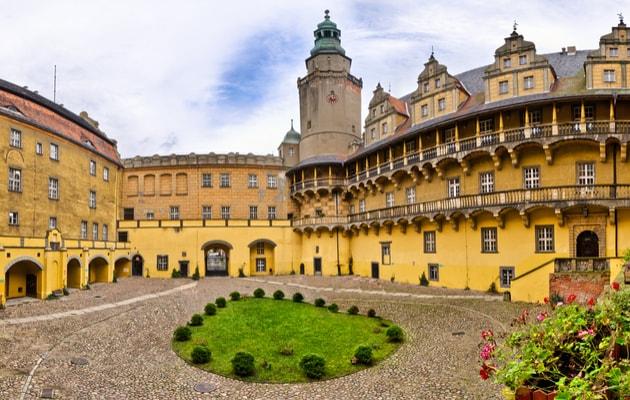 chateau-olenica