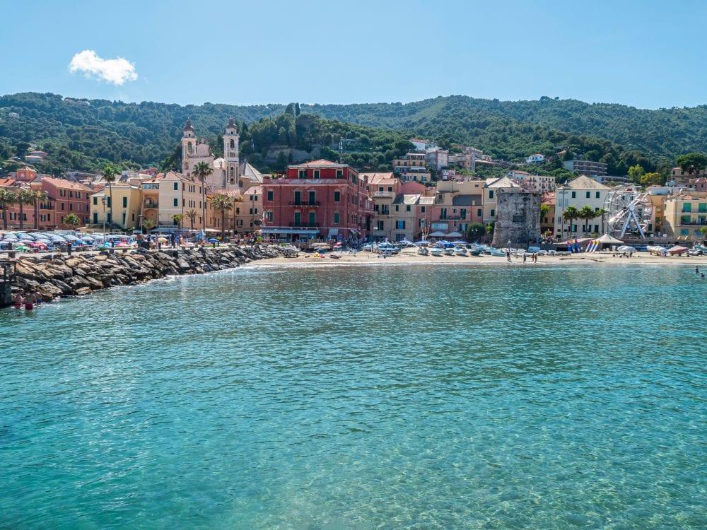 Laigueglia Banderoles Bleues 2025