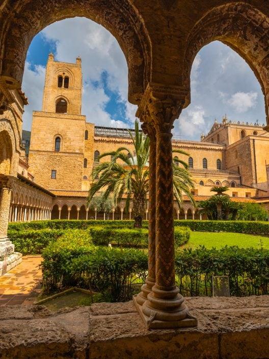 Duomo de Monreale: viaje al corazón de la obra maestra árabe-normanda